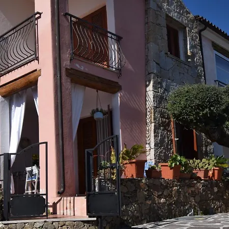 Casa Manuela With Sea View In Апартаменты Будони